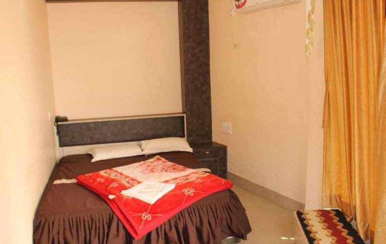 Hotel Tara -  A Unit Of Larica Group Of Hotels, Tarapith 5